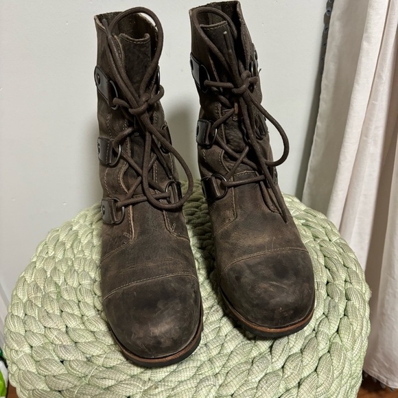 Sorel Joan of Arctic Rustic Brown Leather Lace Up Hidden Wedge Mid Boots - Picture 5 of 11